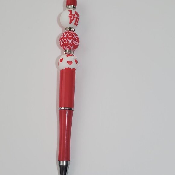 Handmade Love Beaded Pen – LOVE, Hearts & XOXO Design with Extra Ink Refi - Picture 1 of 2